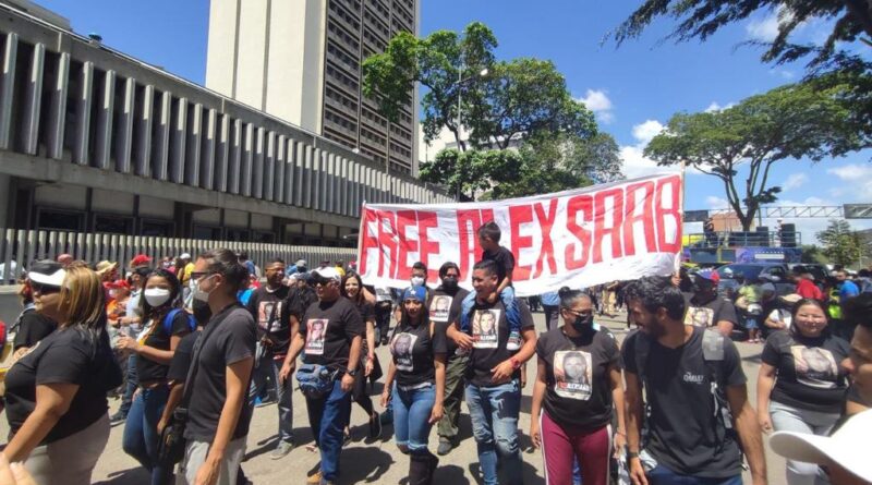 May Day march in Caracas with a contingent of Alex Saab supporters. Photo: Twitter/@machadodz.