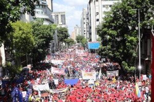 Chavista May Day march at the Urdaneta Ave. in Caracas, May 1, 2022. Photo: Twitter/@Mippcivzla.