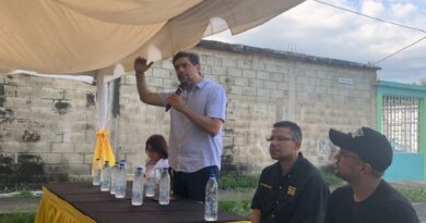 Featured image: Primero Justicia's presidential candidate hopeful Carlos Ocariz. Photo: Twitter/@CarlosOcariz