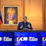 President Nicolas Maduro (center) escorted by Vice President Delcy Rodriguez (right) and Deputy Diosdado Cabello (left) during a working meeting with the National Directorate of the PSUV, council of vice presidents, governors and mayors of the capital cities of Venezuela. Photo: Presidential Press.