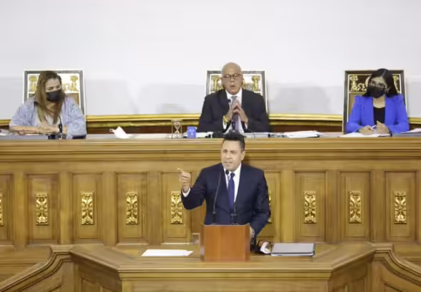 Venezuelan ambassador to the United Nations, Samuel Moncada, speaking at the National Assembly about Washington's attempts to oust President Nicolas Maduro and invade Venezuela. Photo: Twitter/@Mippcivzla.