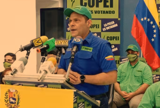 Featured image: The general secretary of the Copei party, Juan Carlos Alvarado, speaks at an event. Photo: Últimas Noticias. 