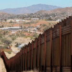Featured image: A stretch of the US-Mexico border. Photo: Ultimas Noticias. 
