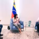 Russian Ambassador to Venezuela, Sergey Melik-Bagdasarov (right), in meeting with the Vice President of Venezuela, Delcy Rodríguez (center). Photo: Foreign Affairs Ministry of Venezuela.