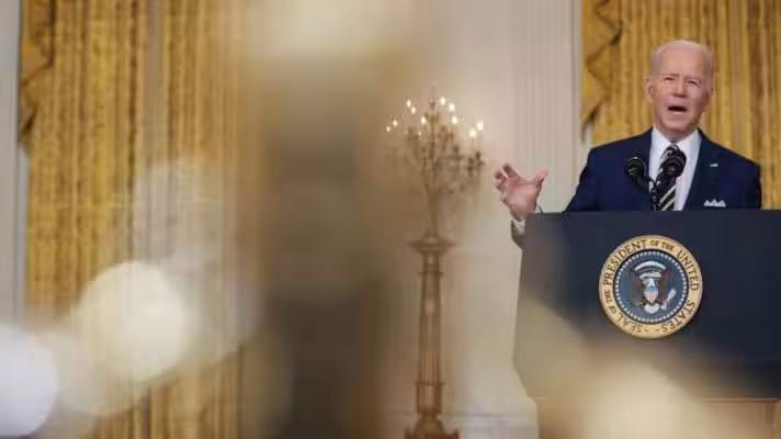 Washington contemplates as its capacity for geopolitical power and symbolic authority continues to deteriorate. Photo: Oliver Contreras/Bloomberg.