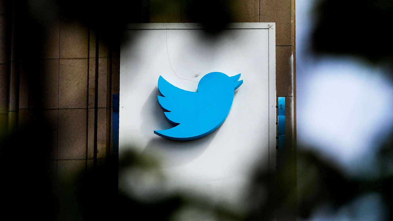 This July 9, 2019 file photo shows a sign outside of the Twitter office building in San Francisco. Photo: Jeff Chiu.