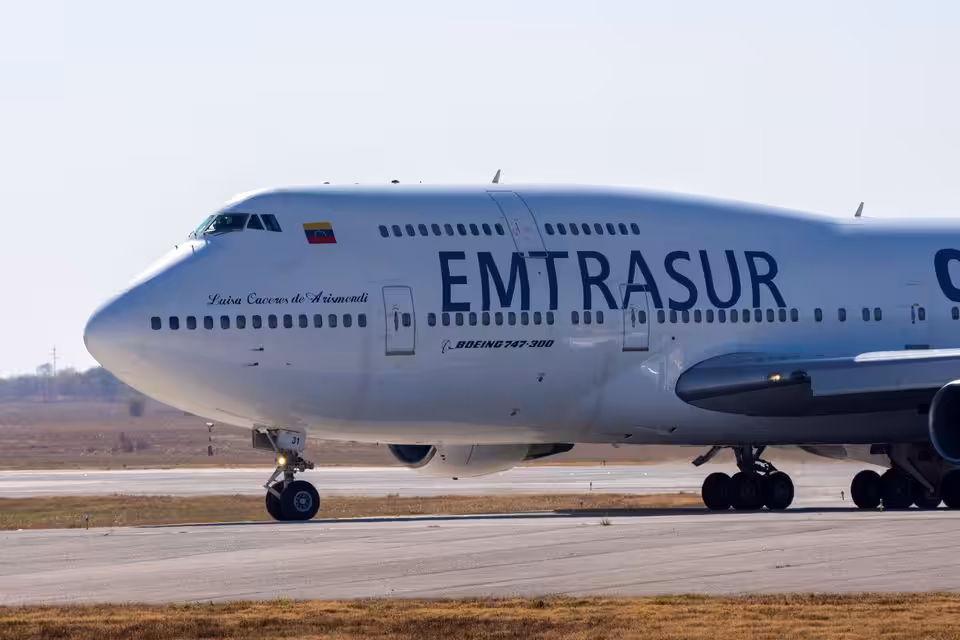 A view of the Boeing 747 aircraft registered with the number YV3531 of Venezuelan EMTRASUR Cargo airline, at the Cordoba International airport, Ambrosio Taravella, in Cordoba, Argentina, June 6, 2022.  Photo: Reuters/Sebastian Borsero.