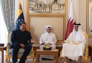 Venezuelan President Nicolás Maduro (left) and Emir of Qatar Sheikh Tamim bin Hamad Al-Thani during a bilateral meeting on Tuesday, June 14. Photo: Twitter/@al_watanQatar.