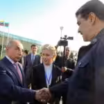 Venezuelan President Nicolas Maduro being greeted by Deputy Minister of Foreign Affairs of Azerbaijan Elnur Israfil oglu Mammadov upon his arrival in Baku, June 16, 2022. Photo: Twitter/@NicolasMaduro.