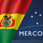 Photo composition with flags of Bolivia (left) and MERCOSUR (right). Photo: Kawsachun News.