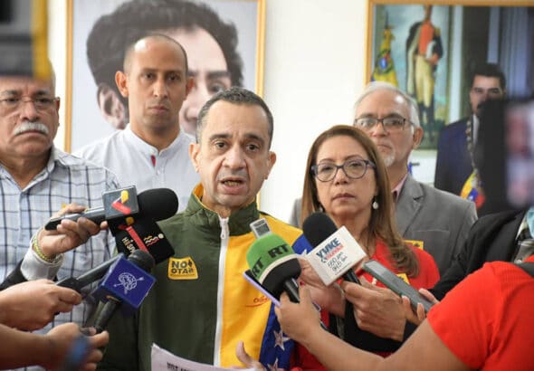 National Assembly Deputy Julio Chávez briefs the press about the anti-NATO summit that Venezuela will hold in Táchira state at the end of June. Photo: Sputnik.