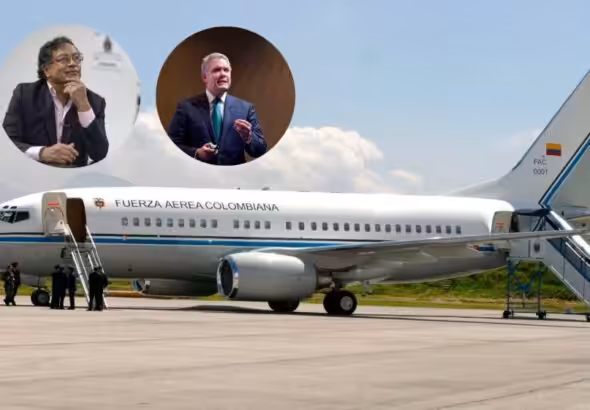 A Colombian presidential aircraft with small portraits of Gustavo Petro (left) and Iván Duque (right) inset. Photo: COLPRENSA.