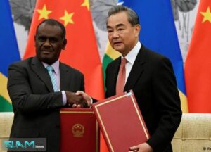 Foreign Minister Wang Yi and Solomon Islands Foreign Minister Jeremiah Manele meeting in 2019. Photo: Naohiko Hatta/Reuters
