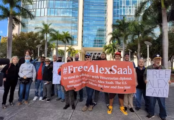 A demonstration in Miami demanding freedom for Venezuelan diplomat Alex Saab, kidnapped by US authorities. Photo: Twitter/@RoiLopezRivas