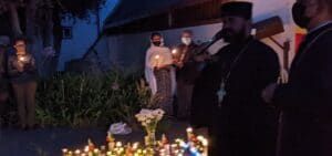 Candlelight vigil outside the Ethiopian Orthodox Tewahedo Mekane Selam Medhane Alem Cathedral in Oakland, California, for those who were killed in a massacre in Wellega, Oromia Region, Ethiopia on June 18. Photo: Black Agenda Report.