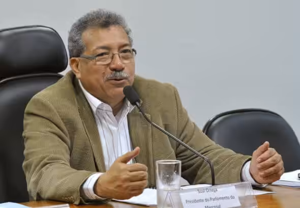 PSUV Deputy Saul Ortega during a MERCOSUR session in Brazil, 2016. Photo: Geraldo Magela/Brazilian Press Agency