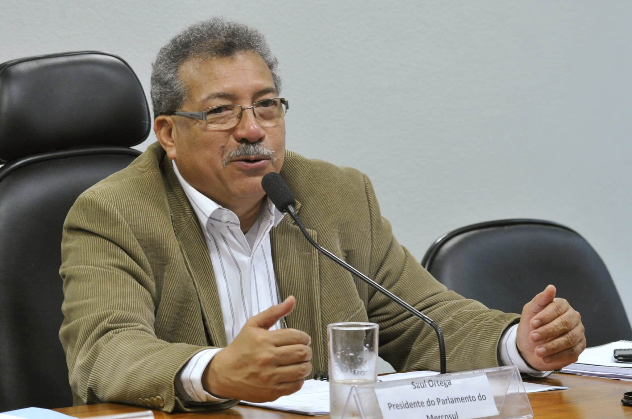 PSUV Deputy Saul Ortega during a MERCOSUR session in Brazil, 2016. Photo: Geraldo Magela/Brazilian Press Agency
