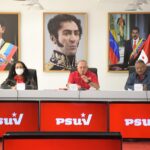 Deputy Diosdado Cabello escorted by PSUV officials during a press conference, Monday, July 18, 2022. Photo: PSUV.