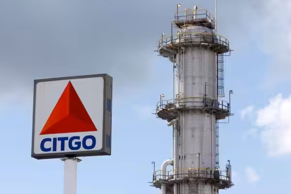 CITGO petroleum refinery in Sulphur, Louisiana, US, photographed on June 12, 2018. Photo: Reuters/Jonathan Bachman.