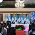 Featured image: Ceremony chaired by President Xiomara Castro and her husband Manuel Zelaya, together with Ecuadorian ex-President Rafael Correa, Paraguayan ex-President Fernando Lugo, and Venezuelan Minister for Communes Jorge Arreaza, among other personalities, in the Presidential Palace, Tegucigalpa, on June 27, 2022. Photo: Telesur.