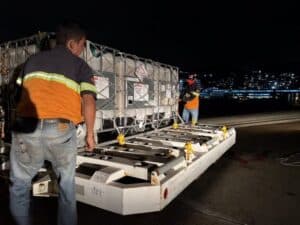 FZhYdSMWQAALKb8-768x576