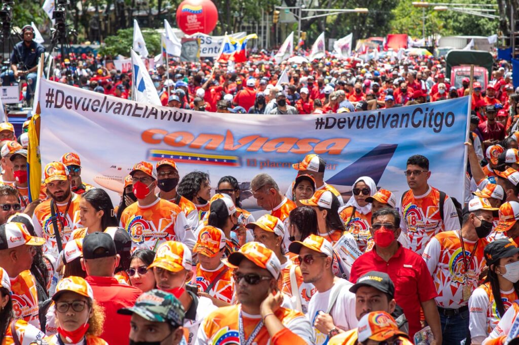 Conviasa workers marching in Caracas demanding the return of the EMTRASUR jumbo jet controversially grounded by Argentina, August 9, 2022. Photo: Twitter/@laradiodelsur.