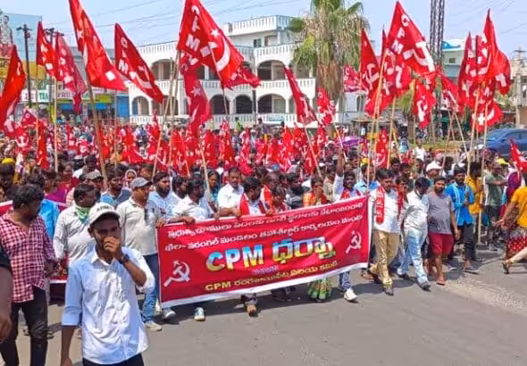 Communist Party of India (Marxist) protest in Khila Warangal, Telengana, India, on May 10, 2022. Photo: Jagadish Kumar.