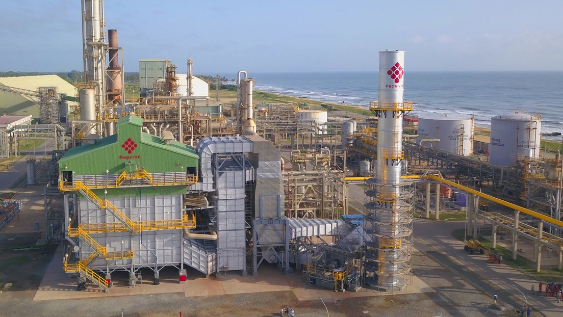 Venezuelan fertilizer company Monómeros, is a subsidiary of Pequiven (PDVSA). In this photo main Pequiven Plant in Carabobo state, Venezuela. Photo: Twitter/@PequivenCPHC