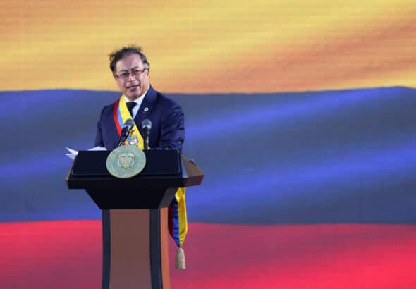 Colombian President Gustavo Petro already wearing the presidential band during his inauguration speech. Bogota, August 7, 2022. Photo: Reuters/Luisa Gonzalez.