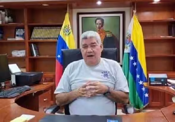 Featured image: Governor of Apure state Eduardo Piñate during his video address denouncing corruption among his staff.