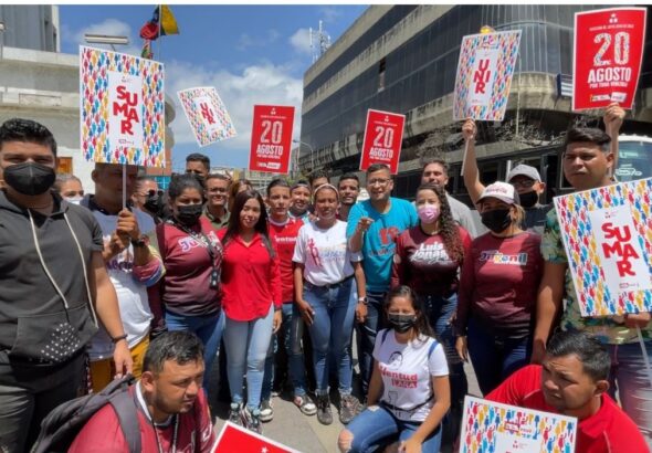 Featured image: PSUV activists during the process of street delegates' election. Photo: PSUV.