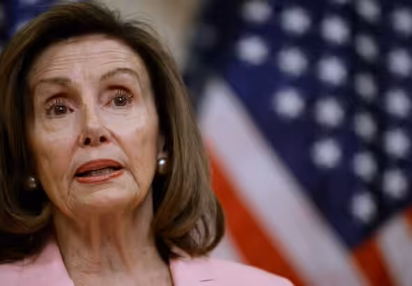 The head of the US House of Representatives, Nancy Pelosi, speaks to reporters on Capitol Hill, June 14, 2022. Photo: AFP.
