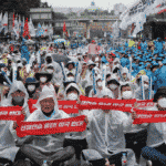Tens of thousands of South Koreans demonstrate Aug. 13, during the first round of military drills Aug. 8-14. This “military drill” was described as preparation for a larger 11-day U.S.-South Korean military operation Aug. 22 to Sept. 1. Photo: Xinhua.