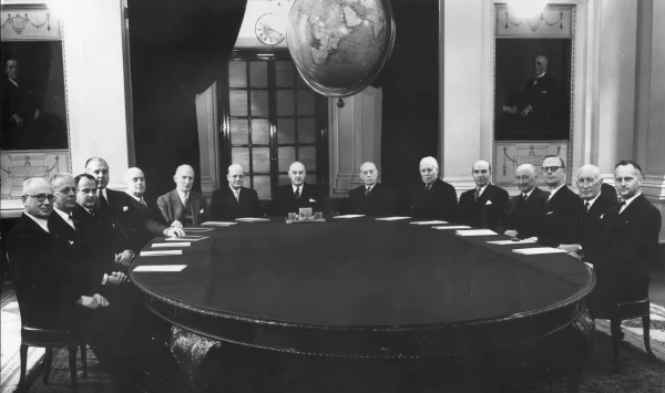 BP directors meet in London, 1960. Photo: Central Press / Getty.