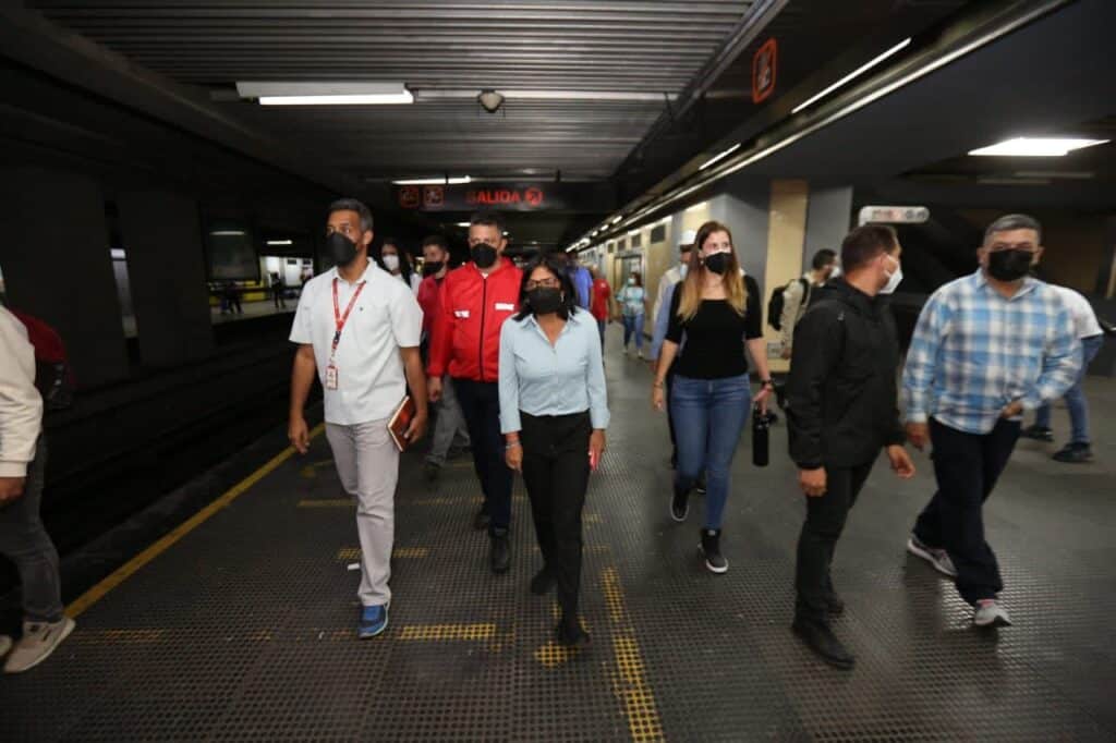 Vice President Delcy Rodríguez visits stations along Line 1 of the Caracas metro system.