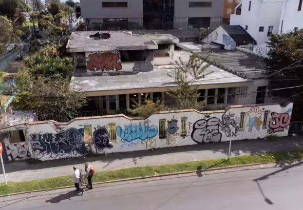 View of the Venezuelan Consulate in Bogotá on August 31, 2022. Photo: Juan Carlos Zapata/El Pais.