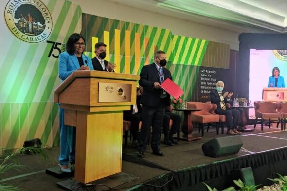 Venezuelan Vice President Delcy Rodríguez at the annual meeting of the Ibero-American Federation of Stock Exchanges and Stock Markets. Photo: Últimas Noticias.