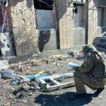 A residential neighborhood of Donetsk after a fatal Ukrainian shelling. Photo: Eva Bartlett.