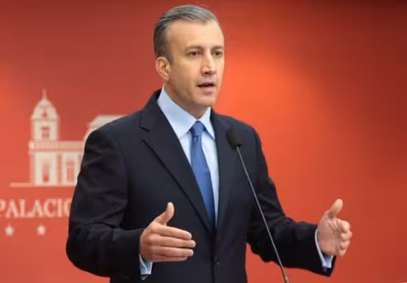 File photo of Venezuelan Minister for Oil Tareck El Aissami during a press conference. Photo: Twitter/@VTVcanal8.