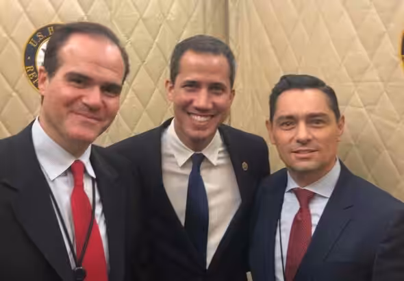 From left to right: Fired IDB President Mauricio Claver-Carone, former Venezuelan deputy Juan Guaidó and his ambassador to Washington Carlos Vecchio. File photo.