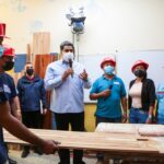 Venezuelan President Nicolás Maduro during a working meeting with community brigades refurbishing schools and healthcare centers. Photo: Presidential Press.