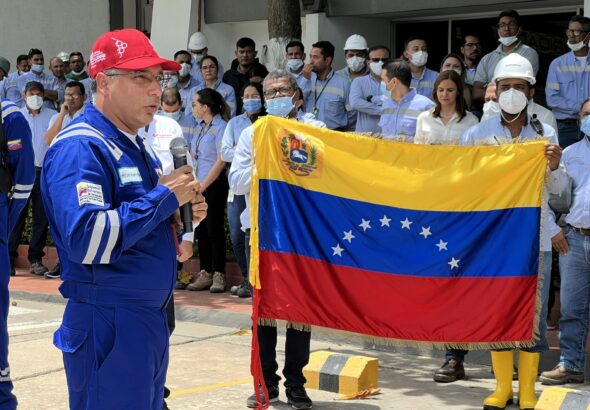 Pequiven President Pedro Rafael Tellechea during a worker's assembly at Monómeros headquarters in Barranquilla, after Venezuela officially regained control of the important asset. Photo: Twitter/@BorisCastellano.