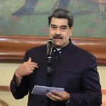 President Maduro during an award ceremony for Venezuelan cultural personalities at Miraflores Palace on Monday, September 26. Photo: Presidential Press.