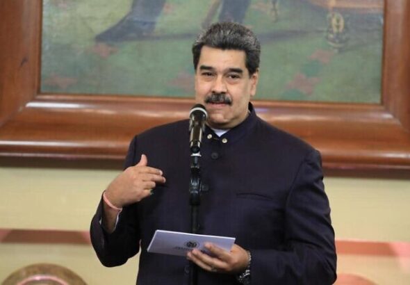 President Maduro during an award ceremony for Venezuelan cultural personalities at Miraflores Palace on Monday, September 26. Photo: Presidential Press.