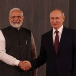 Prime Minister Narendra Modi (L) met with Russian President Vladimir Putin at Samarkand, Uzbekistan, September 16, 2022. File photo.
