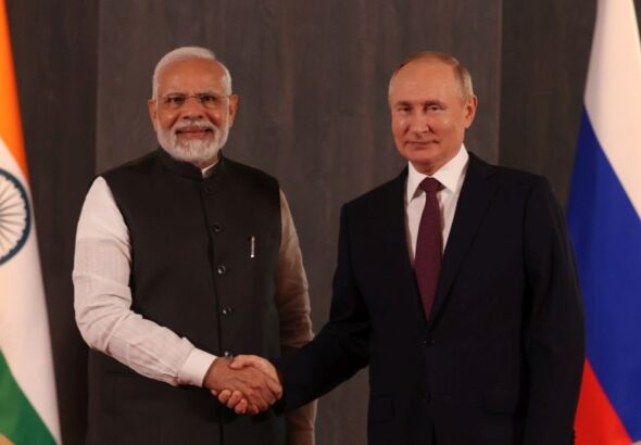 Prime Minister Narendra Modi (L) met with Russian President Vladimir Putin at Samarkand, Uzbekistan, September 16, 2022. File photo.