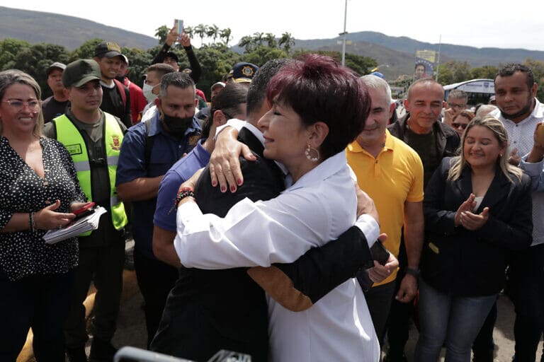 WhatsApp-Image-2022-09-17-at-2.16.14-PM-1-768x512