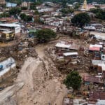 A month's rainfall fell in six hours on the Aragonese city of Las Tejerías, of some 55,000 inhabitants, who were hit with lethal consequences. Photo: AP.