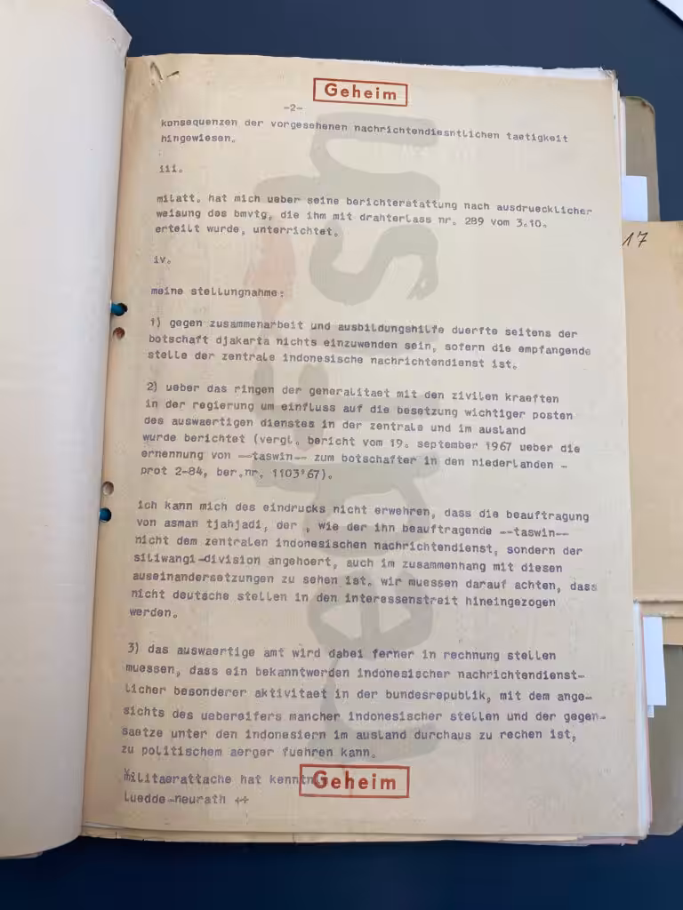 [8]AA PA: B 130 VS-REG 903