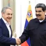 Venezuelan President Nicolas Maduro (right) shaking hands with former Prime Minister of Spain José Luis Rodríguez Zapatero at Miraflores Palace, Caracas, October 3, 2022. Photo: Presidential Press.
